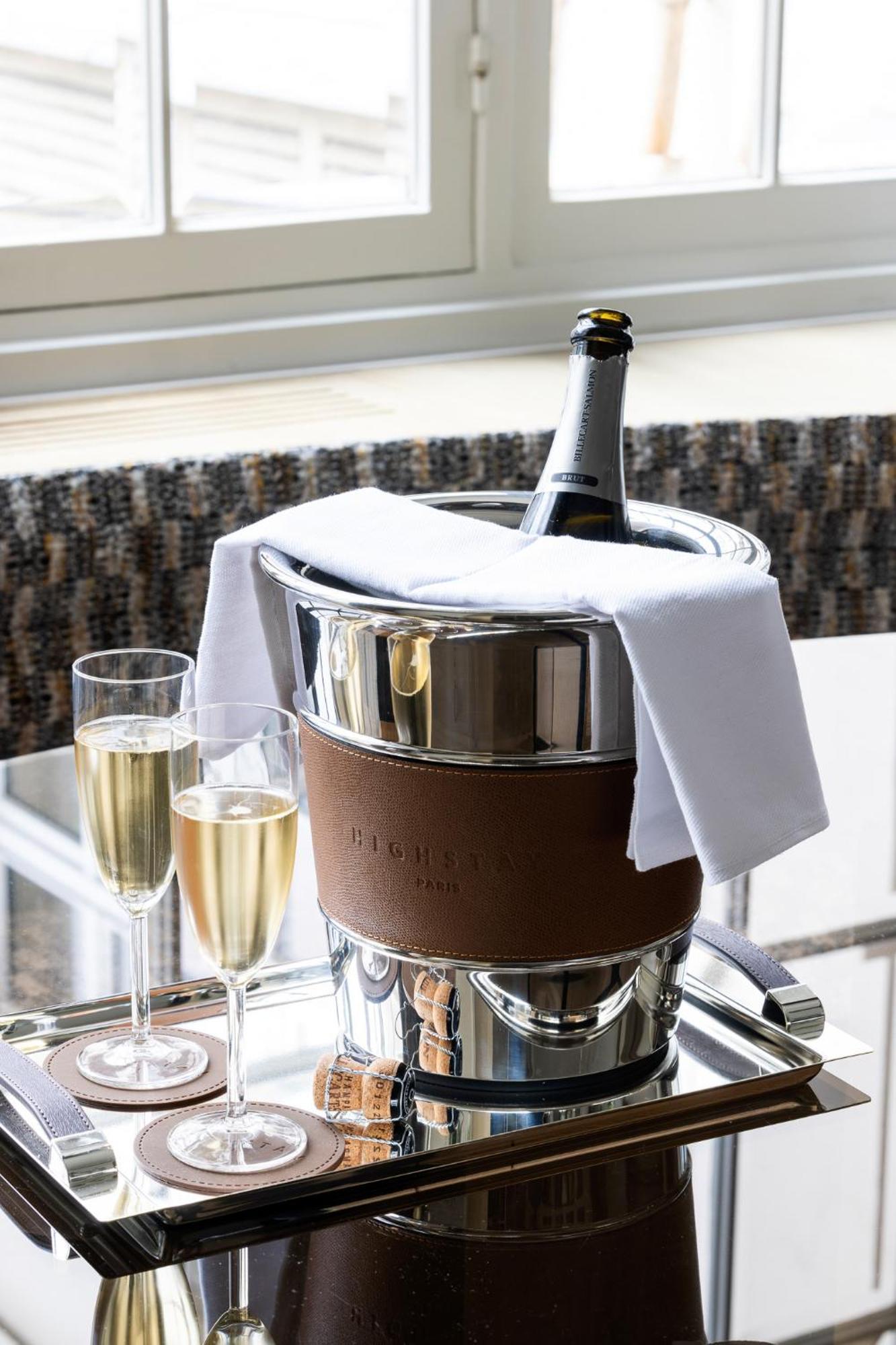 Highstay - Luxury Serviced Apartments - Louvre ปารีส ภายนอก รูปภาพ